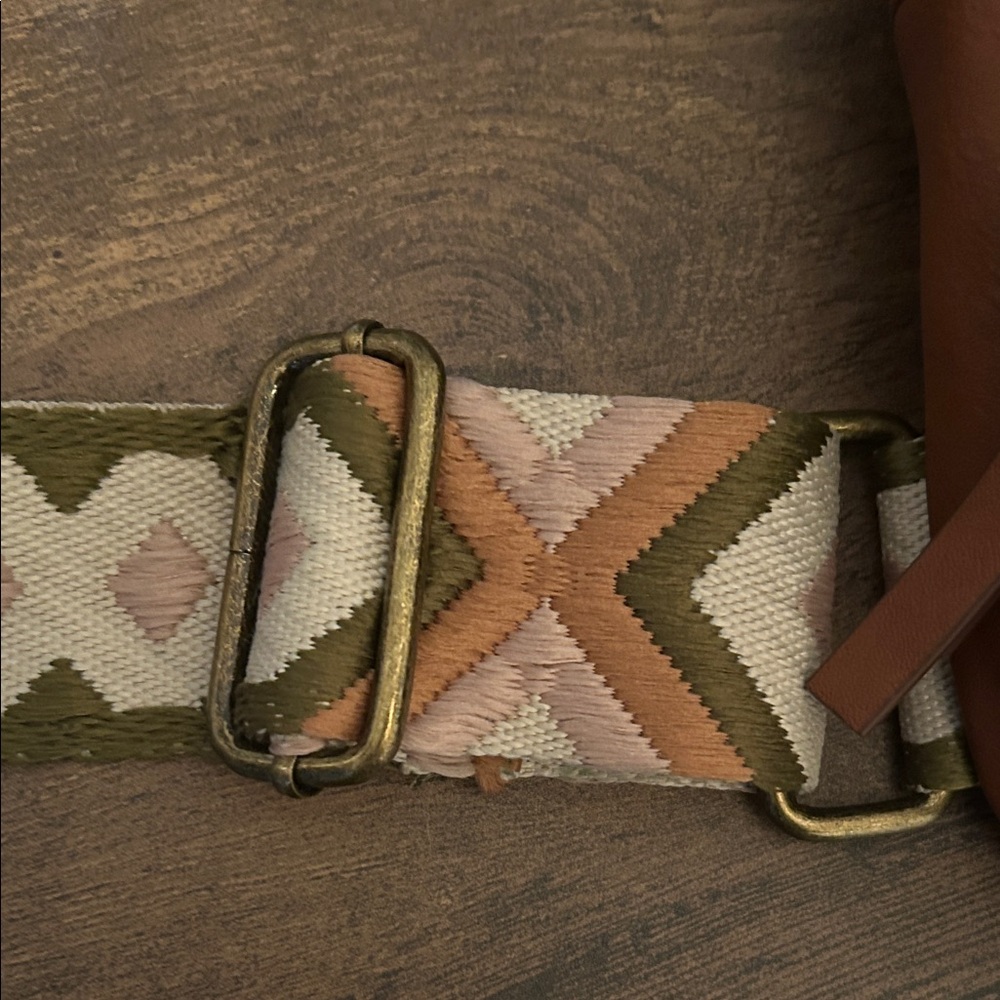 Bohemian leather backpack with adjustable canvas strap - Picture 5 of 8